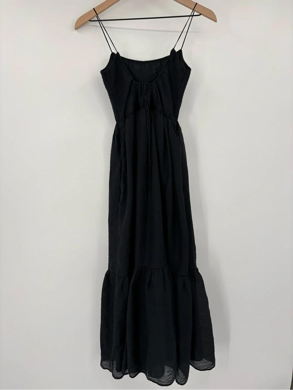 Abercrombie Low Back Tiered Maxi Dress XS Black Open Back Pockets